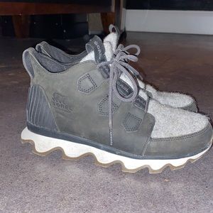 Sorel Kinetic caribou ankle boot